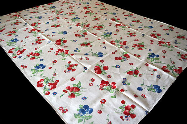 Apples Cherries Plums Strawberries Vintage Tablecloth 47x62