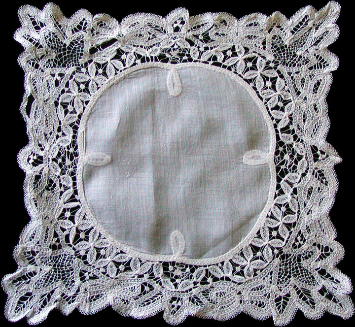 ANTIQUE 1910s Heirloom FRENCH LACE Edge Handkerchief Hanky Perfect Hankie, Bridal Hankies,Special Wedding Lace Downton Abbey Era authentic